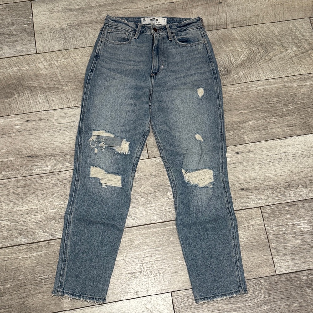 Hollister Light Blue Distressed Ankle Jeans